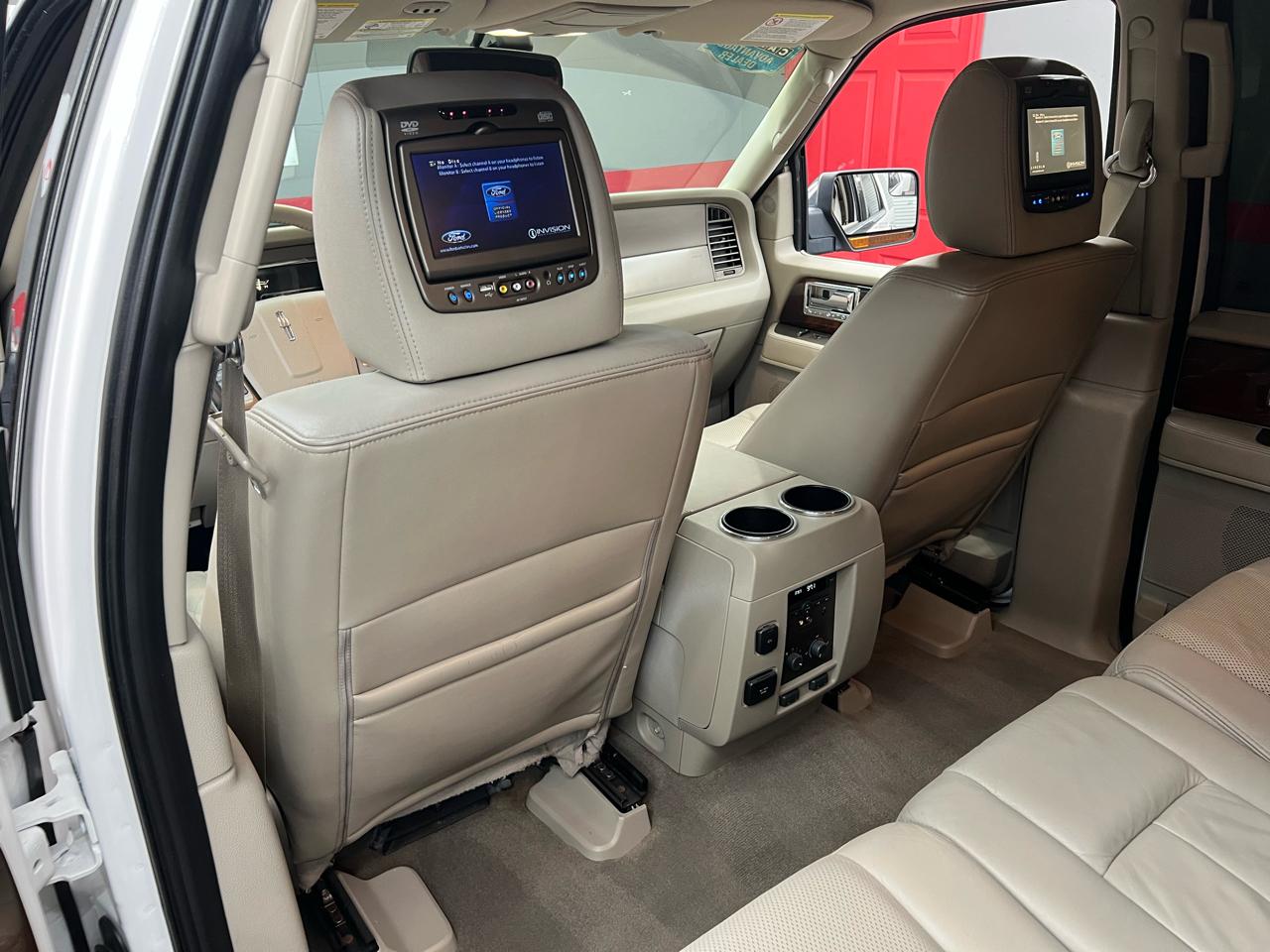 Lincoln Navigator L 2WD 2012
