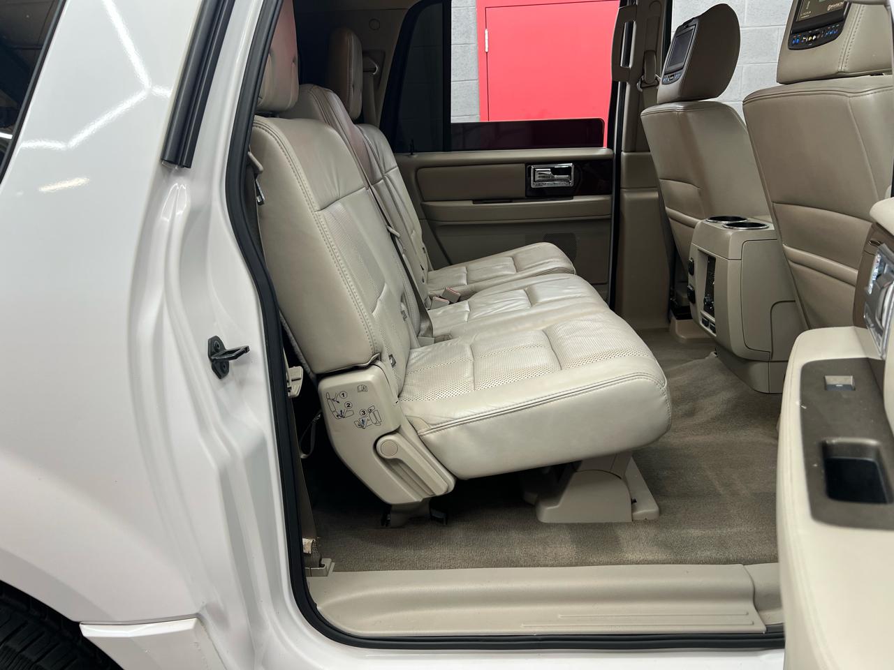Lincoln Navigator L 2WD 2012