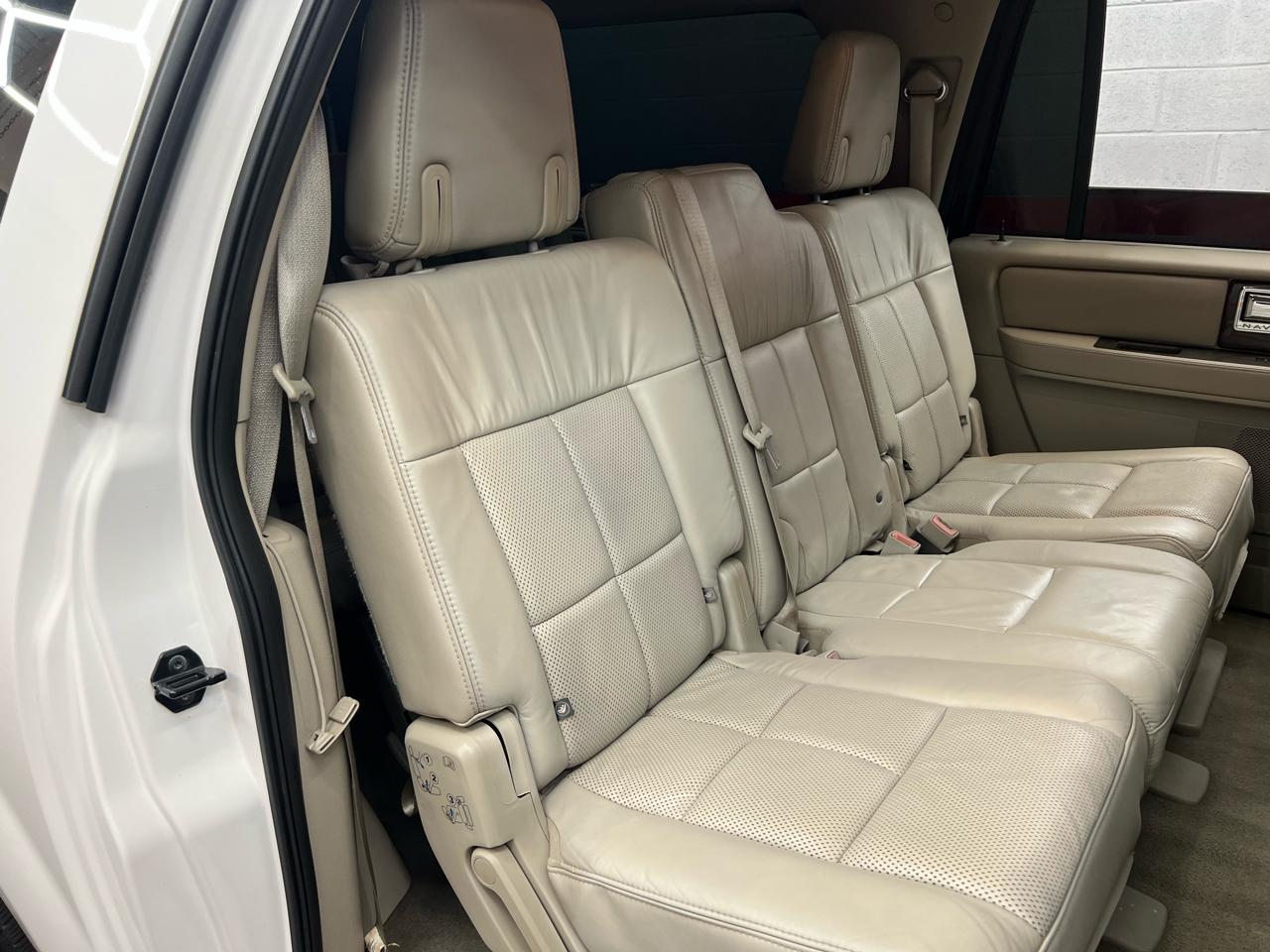 Lincoln Navigator L 2WD 2012