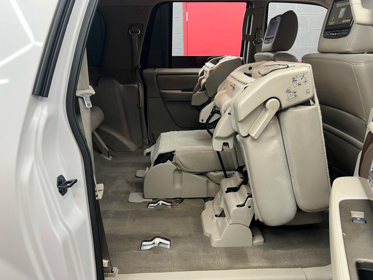 Lincoln Navigator L 2WD 2012