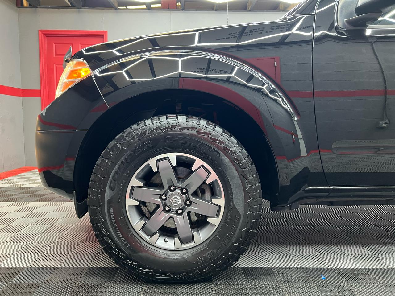 Nissan Frontier SE Crew Cab 2WD 2015