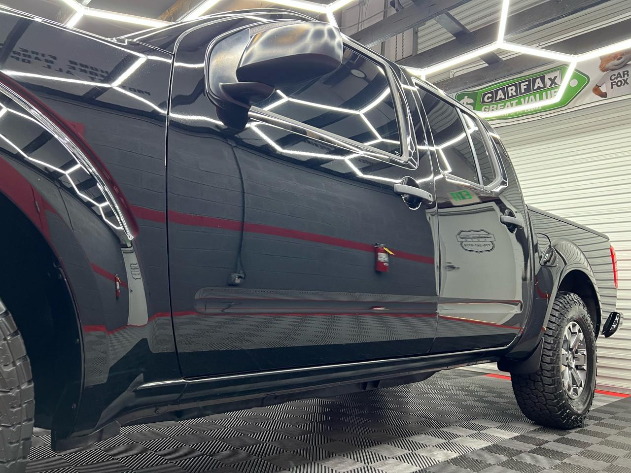 Nissan Frontier SE Crew Cab 2WD 2015