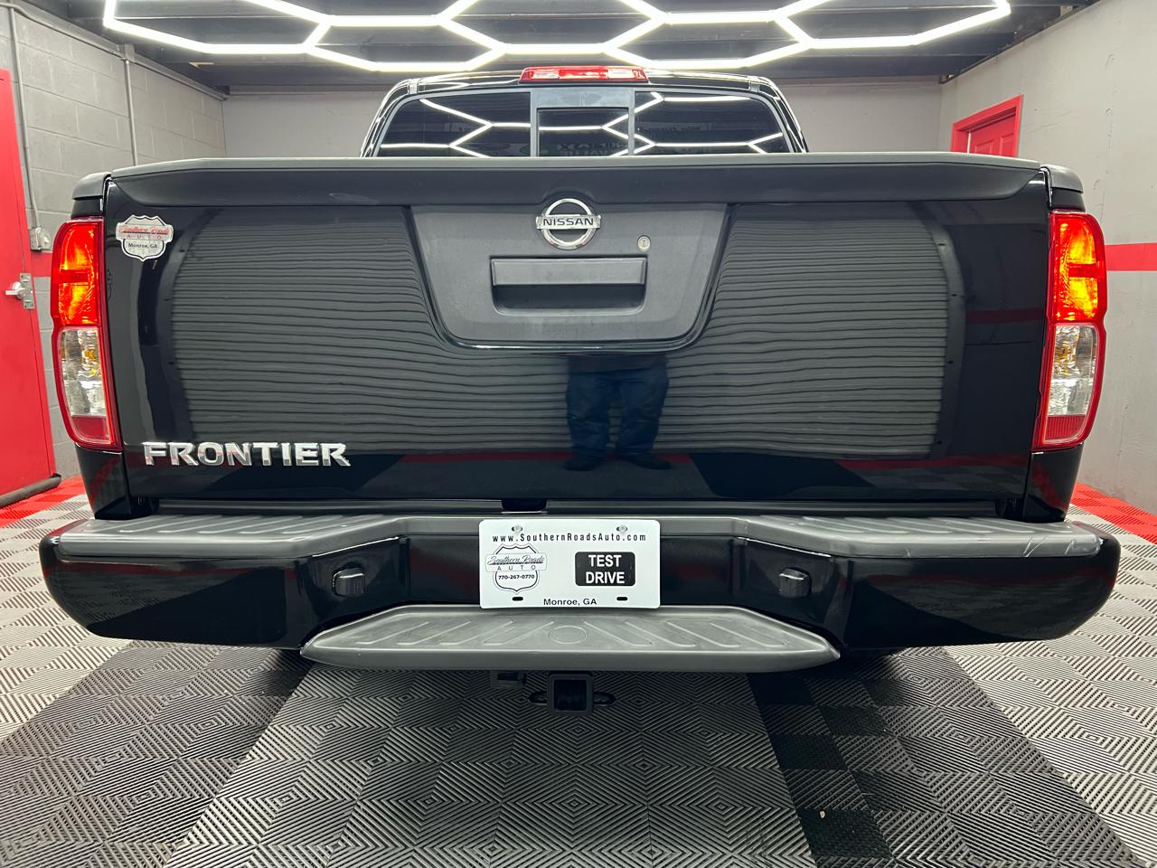 Nissan Frontier SE Crew Cab 2WD 2015