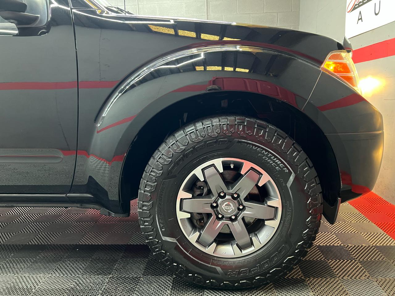 Nissan Frontier SE Crew Cab 2WD 2015