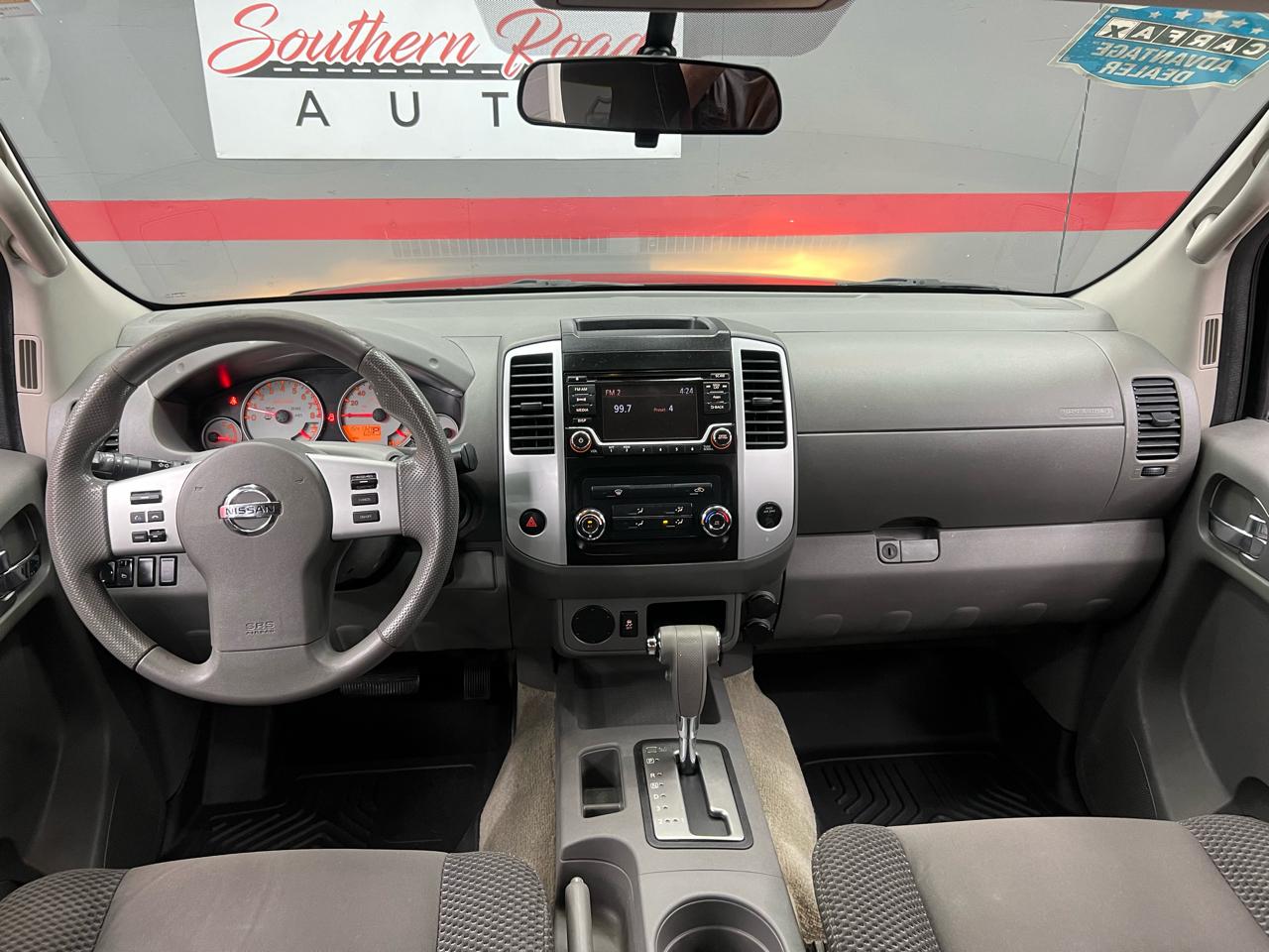 Nissan Frontier SE Crew Cab 2WD 2015