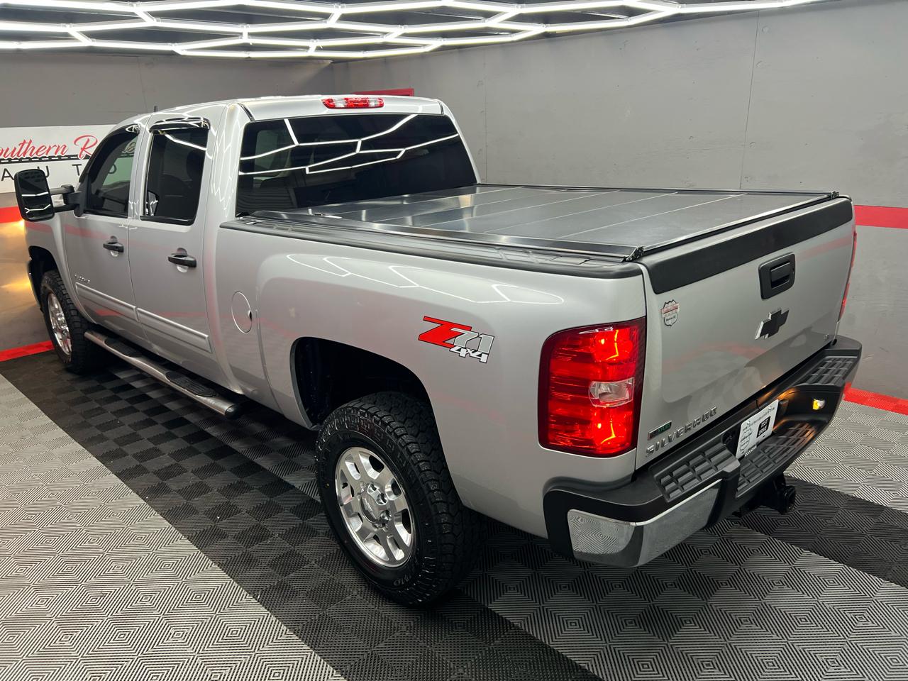 Chevrolet Silverado 2500HD LT Crew Cab 4WD 2012
