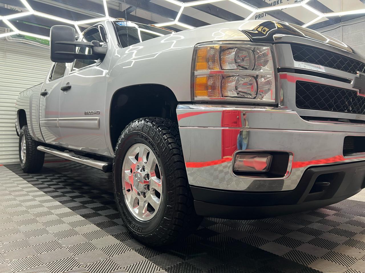 Chevrolet Silverado 2500HD LT Crew Cab 4WD 2012