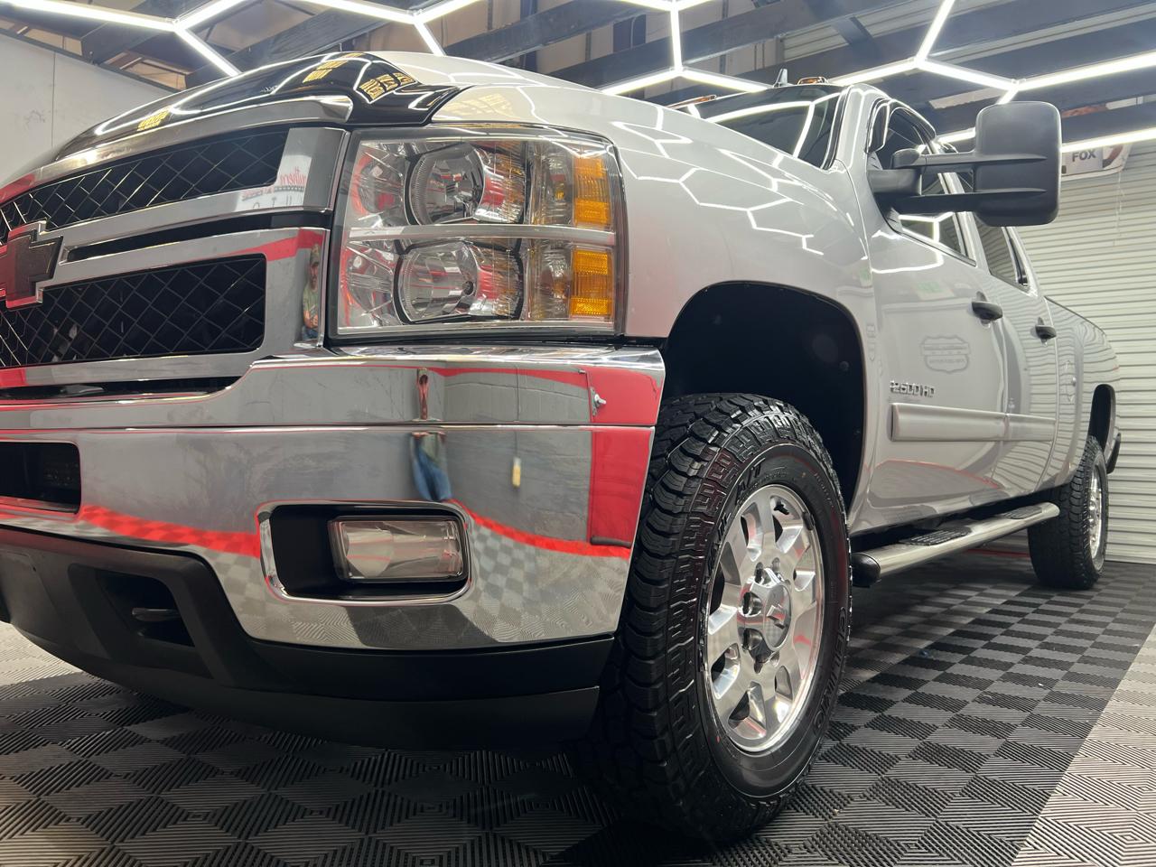 Chevrolet Silverado 2500HD LT Crew Cab 4WD 2012