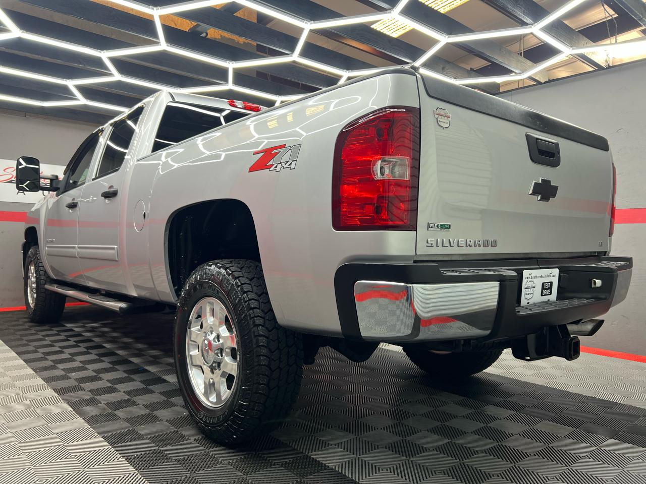 Chevrolet Silverado 2500HD LT Crew Cab 4WD 2012