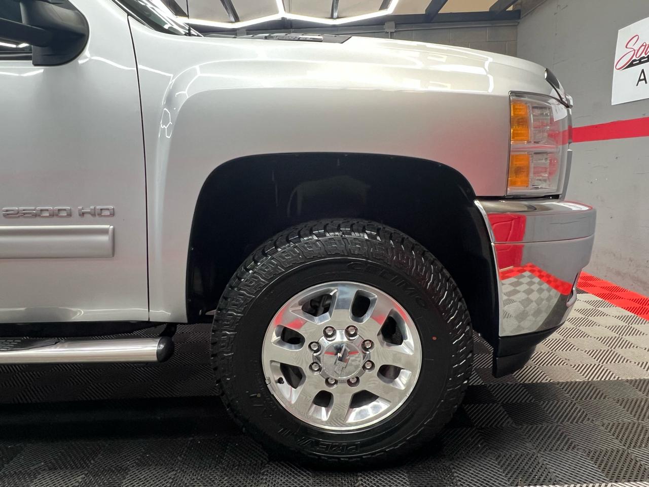 Chevrolet Silverado 2500HD LT Crew Cab 4WD 2012