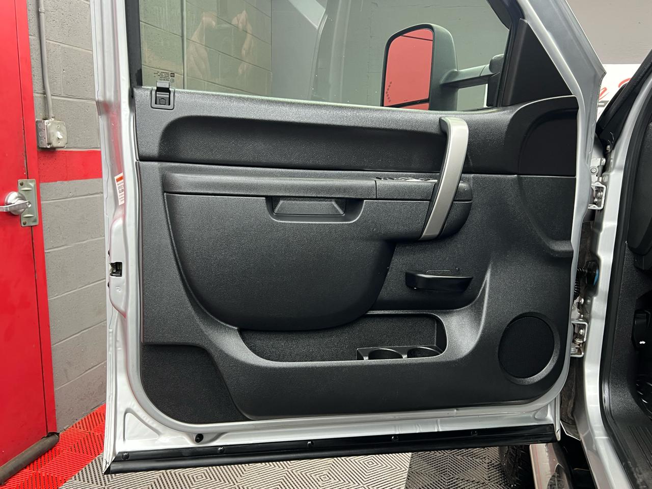 Chevrolet Silverado 2500HD LT Crew Cab 4WD 2012