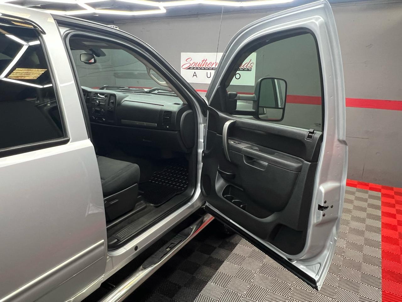 Chevrolet Silverado 2500HD LT Crew Cab 4WD 2012