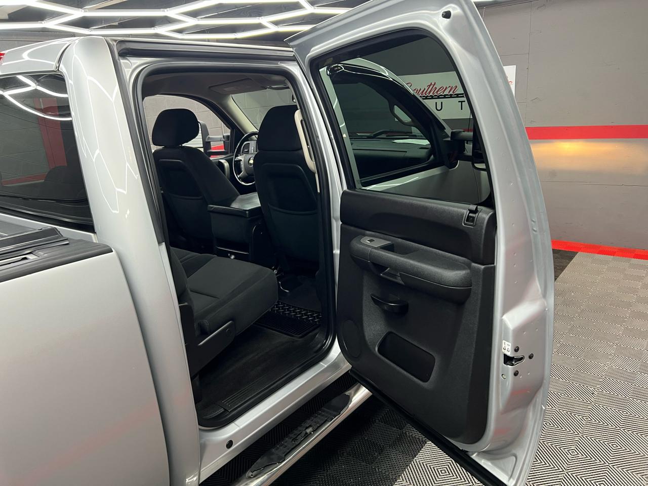 Chevrolet Silverado 2500HD LT Crew Cab 4WD 2012