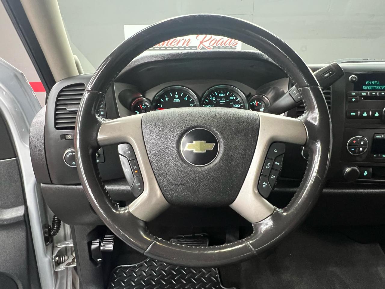 Chevrolet Silverado 2500HD LT Crew Cab 4WD 2012