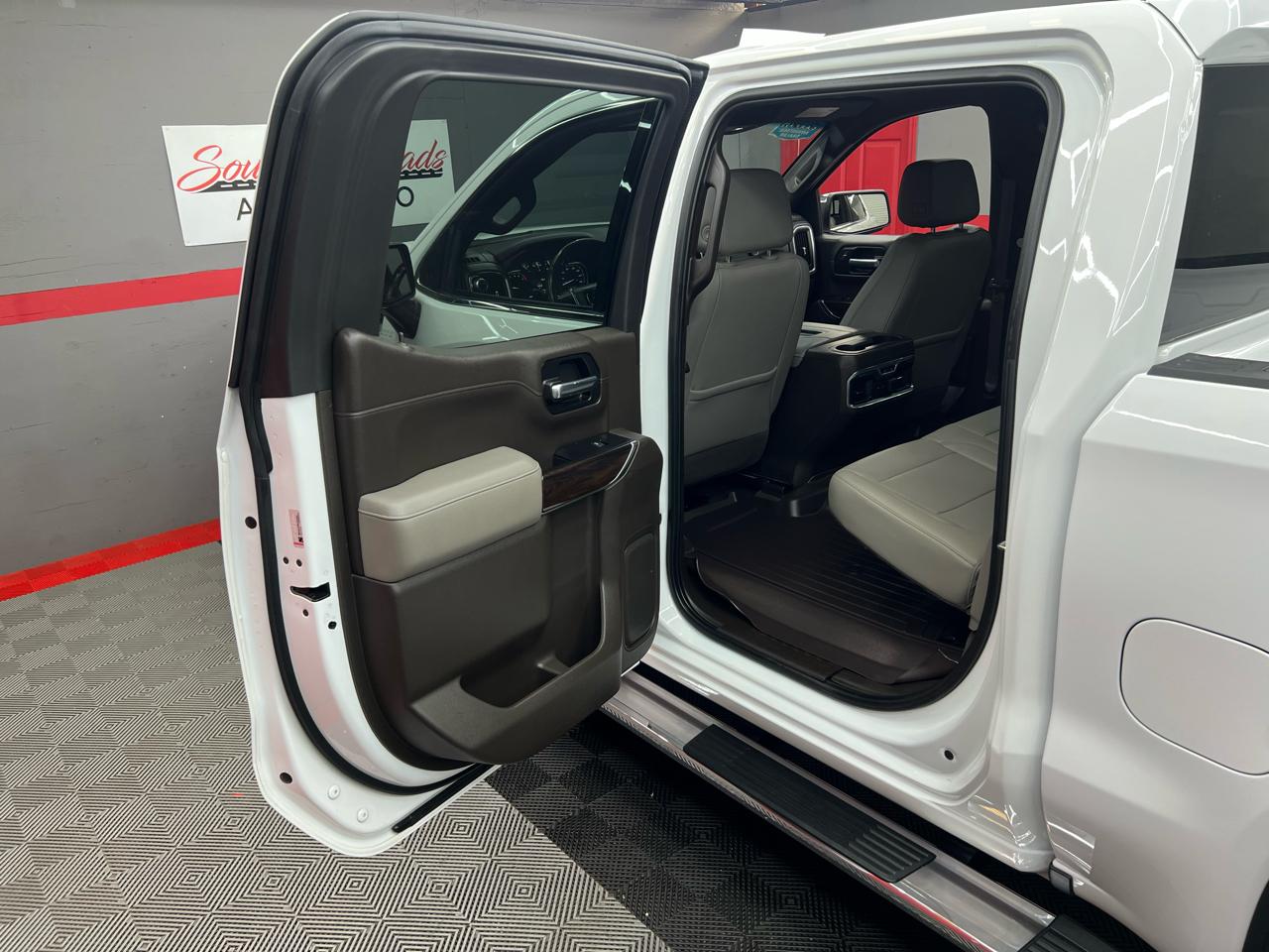 GMC Sierra 1500 SLT Crew Cab Short Box 4WD 2020
