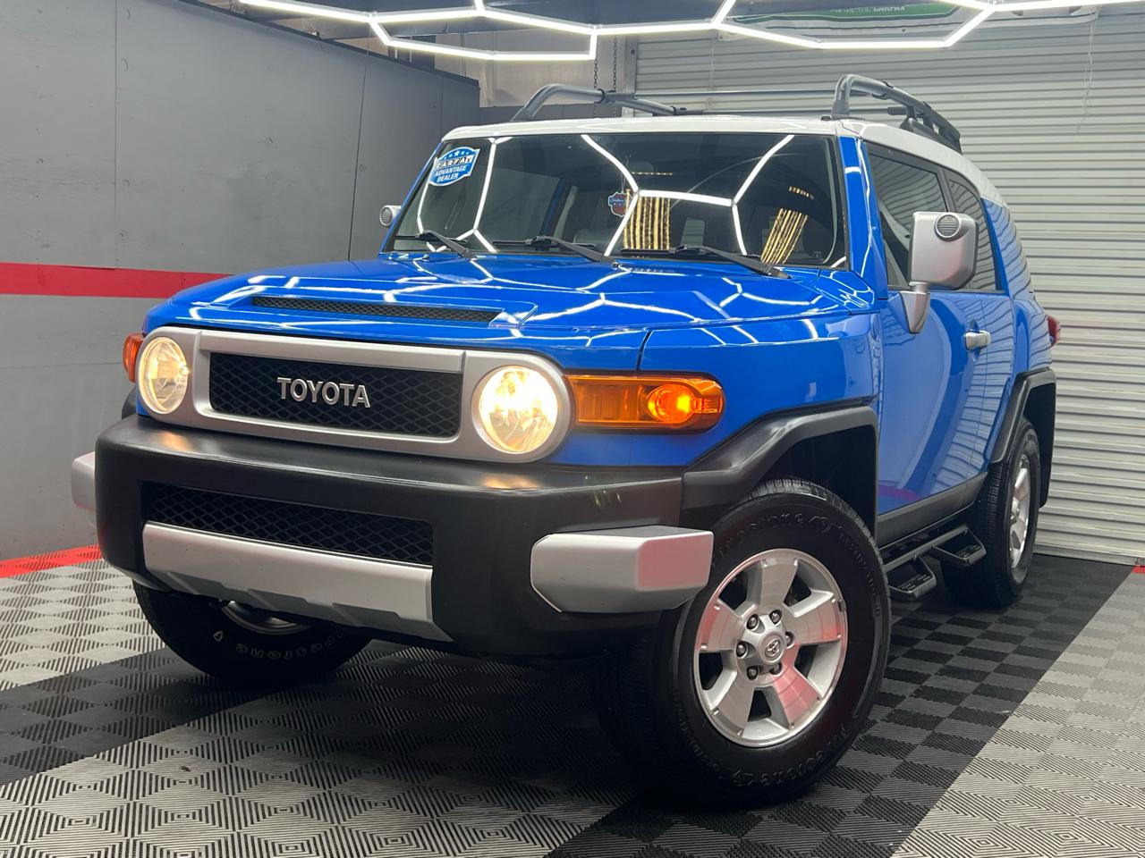 2007 Toyota FJ Cruiser 4D SUV RWD