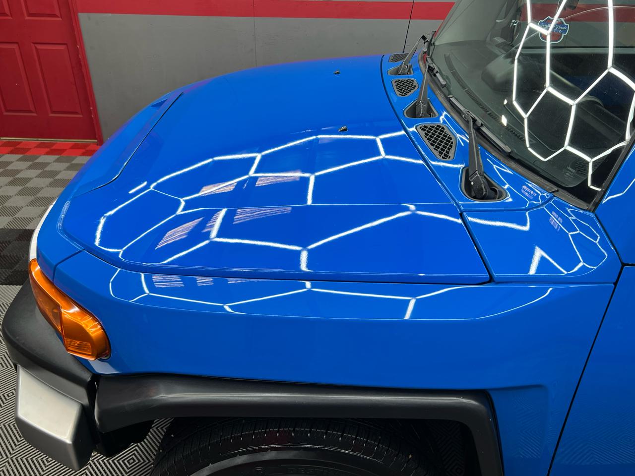 Toyota FJ Cruiser 4D SUV RWD 2007