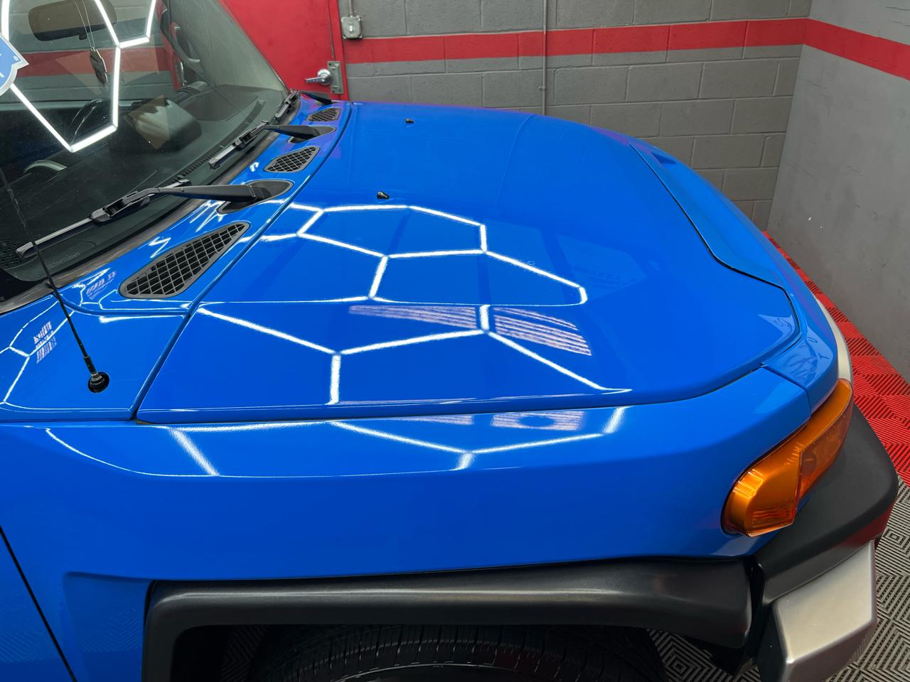 Toyota FJ Cruiser 4D SUV RWD 2007