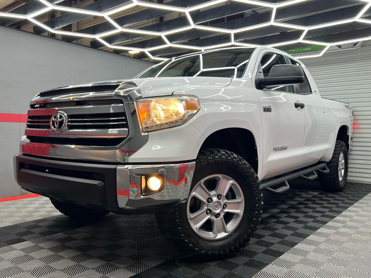 2016 Toyota Tundra SR5 5.7L Double Cab 4WD