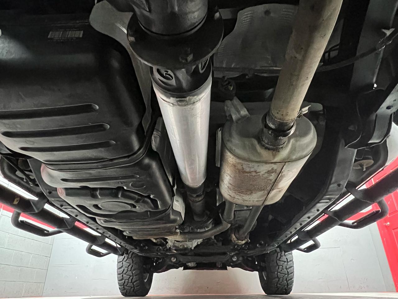 Toyota Tundra SR5 5.7L Double Cab 4WD 2016