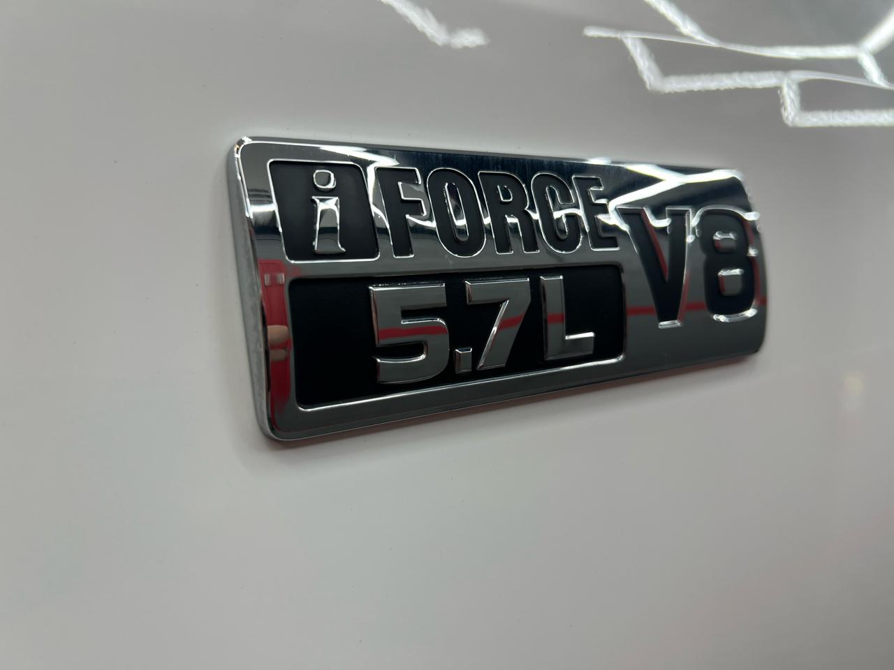 Toyota Tundra SR5 5.7L Double Cab 4WD 2016