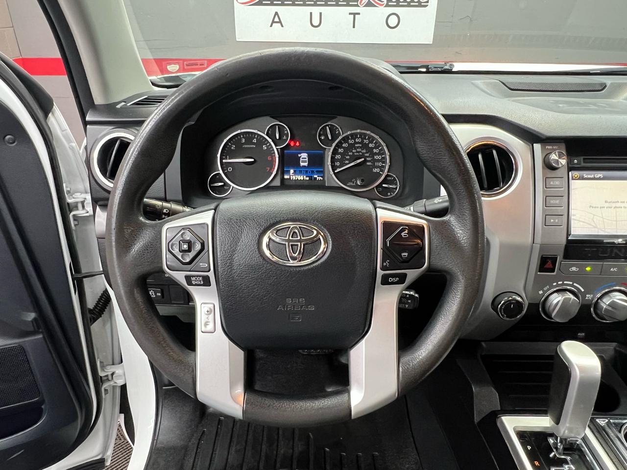Toyota Tundra SR5 5.7L Double Cab 4WD 2016