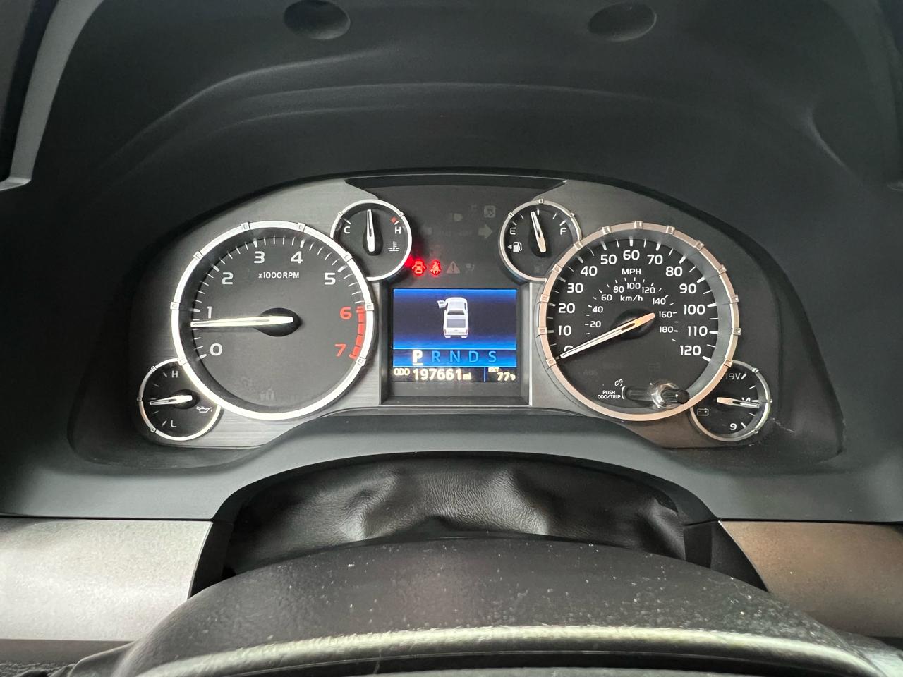 Toyota Tundra SR5 5.7L Double Cab 4WD 2016
