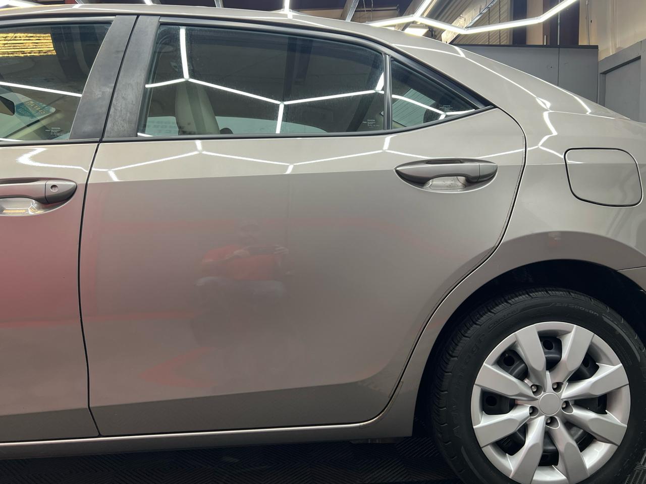Toyota Corolla LE 2014