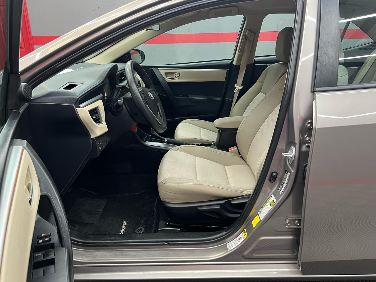 Toyota Corolla LE 2014