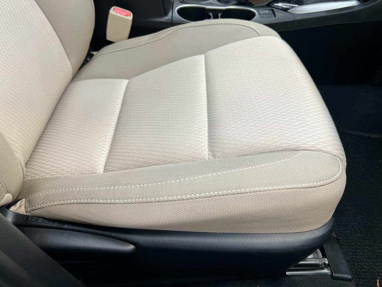 Toyota Corolla LE 2014