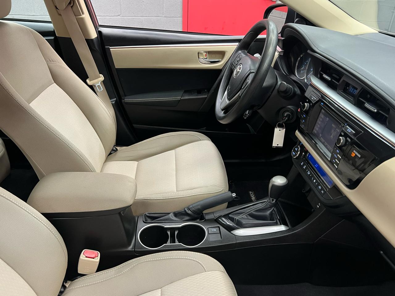 Toyota Corolla LE 2014