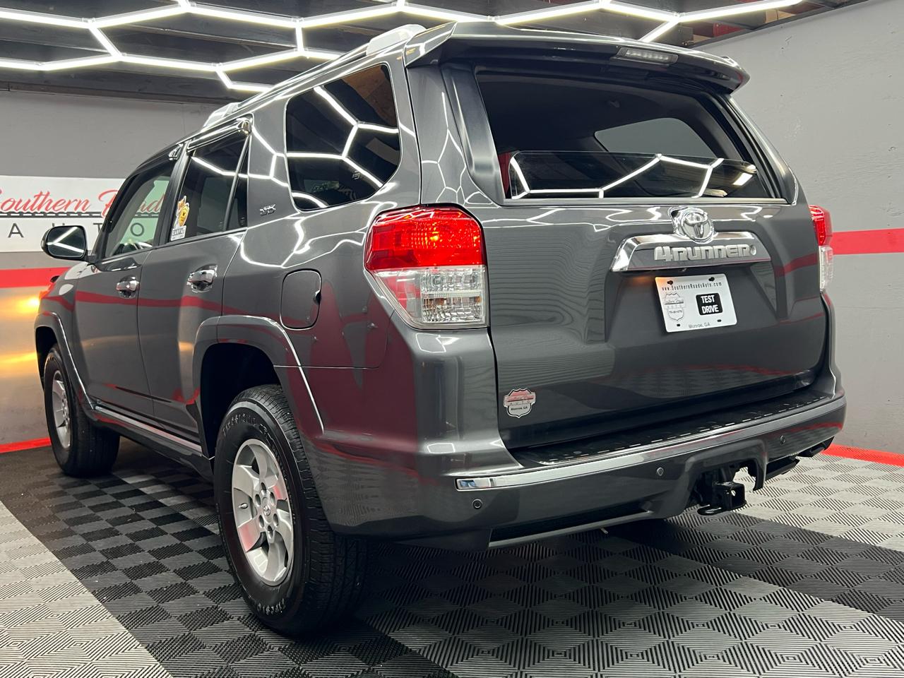 Toyota 4Runner SR5 4WD 2013