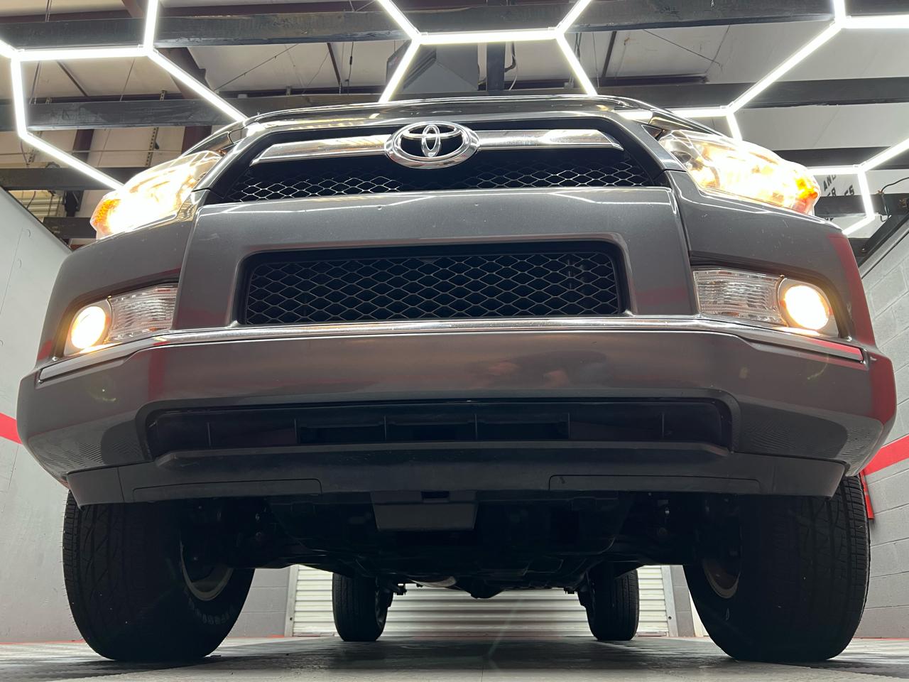 Toyota 4Runner SR5 4WD 2013