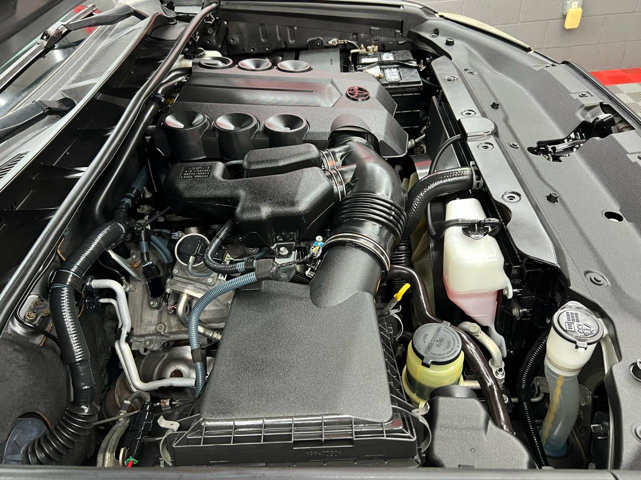 Toyota 4Runner SR5 4WD 2013