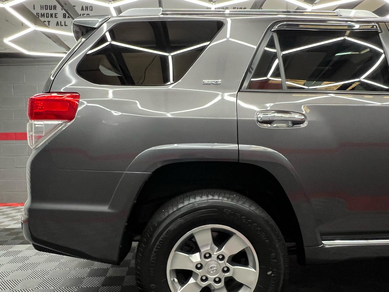 Toyota 4Runner SR5 4WD 2013