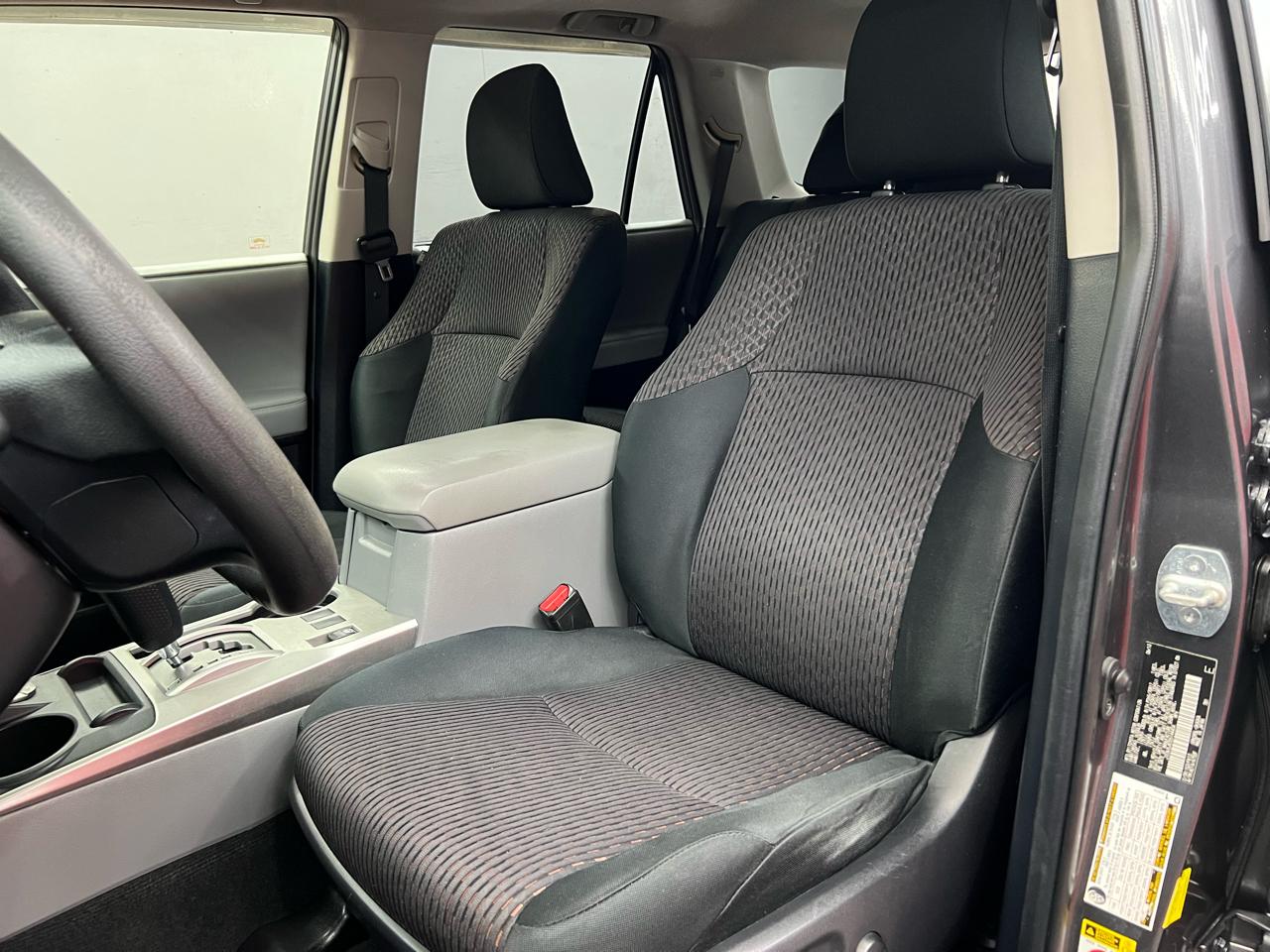 Toyota 4Runner SR5 4WD 2013