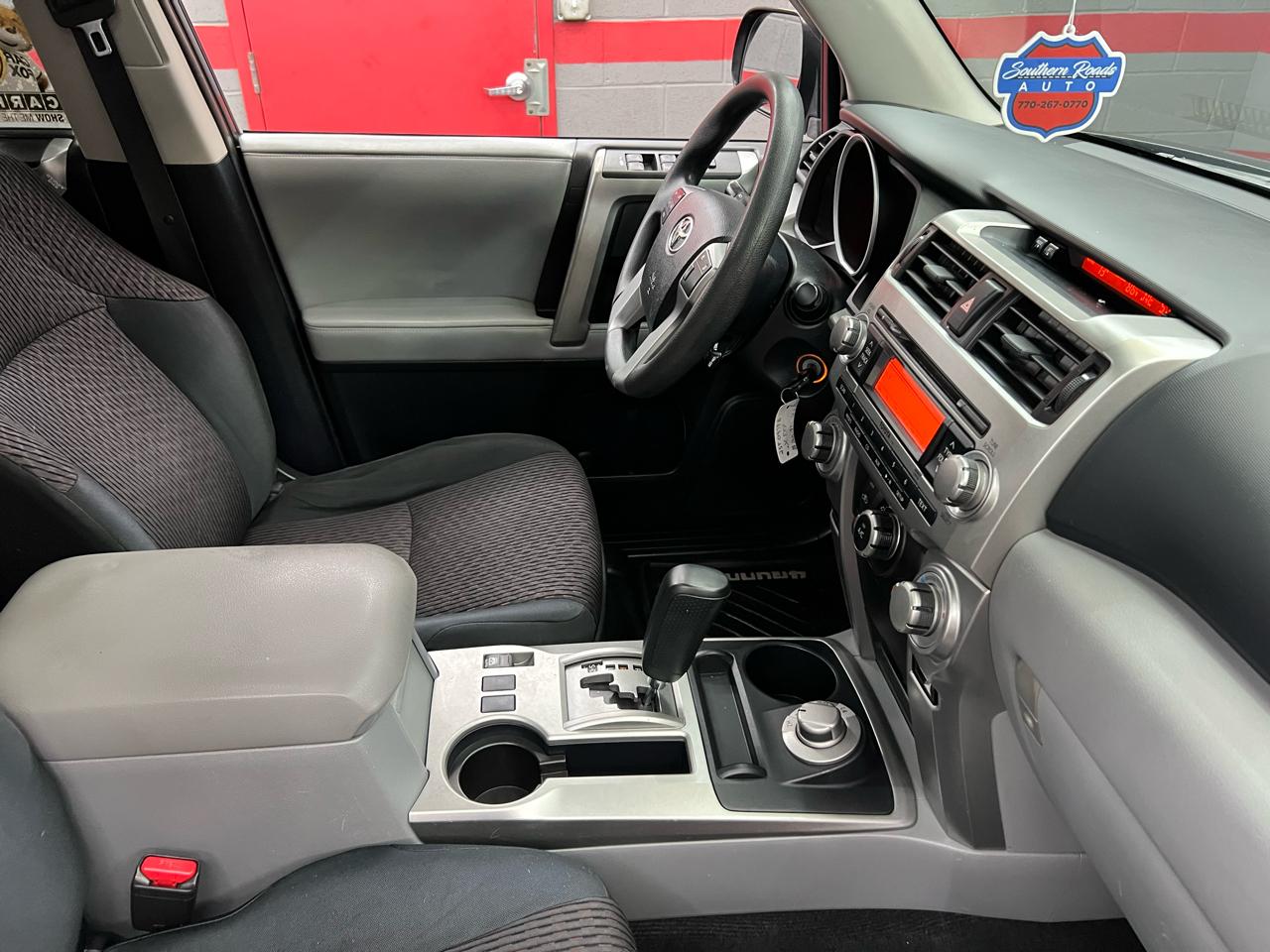 Toyota 4Runner SR5 4WD 2013
