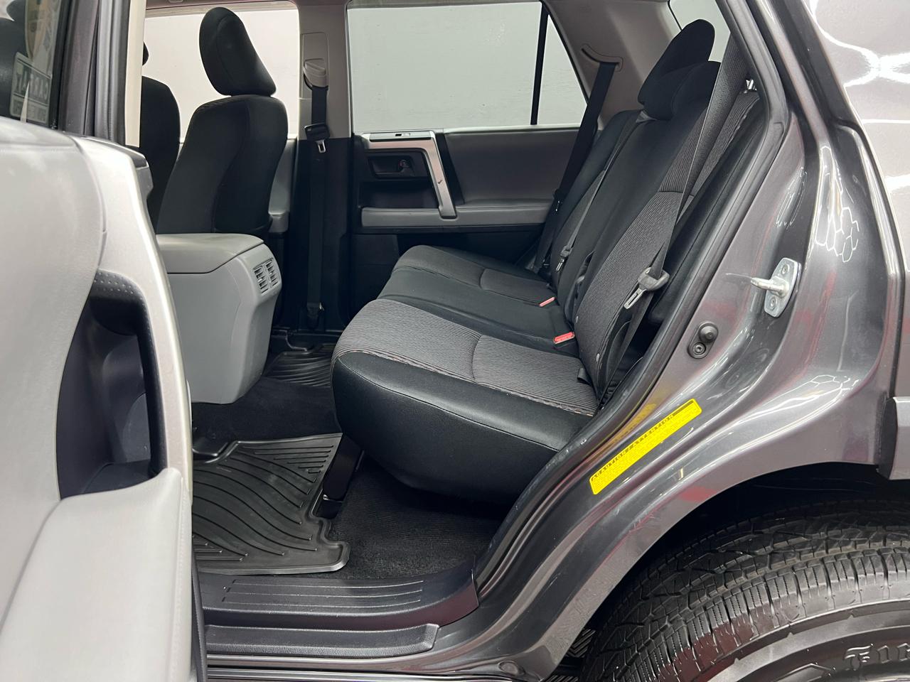 Toyota 4Runner SR5 4WD 2013