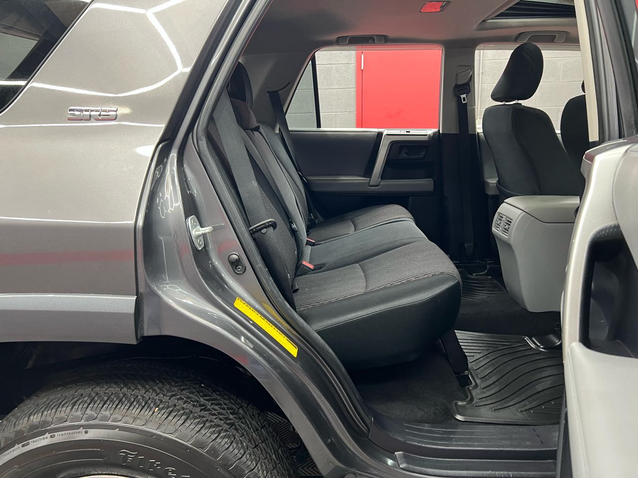 Toyota 4Runner SR5 4WD 2013