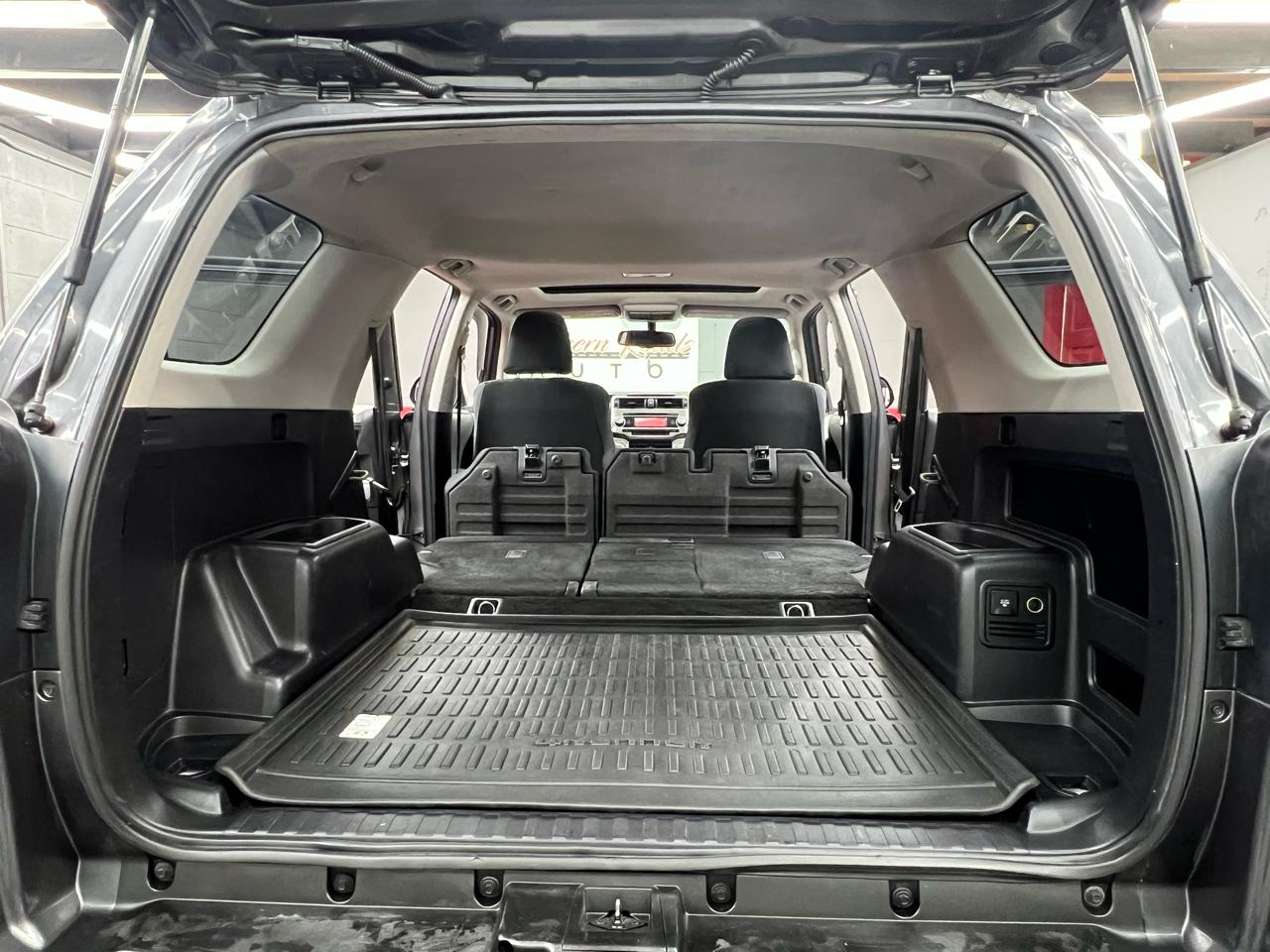 Toyota 4Runner SR5 4WD 2013