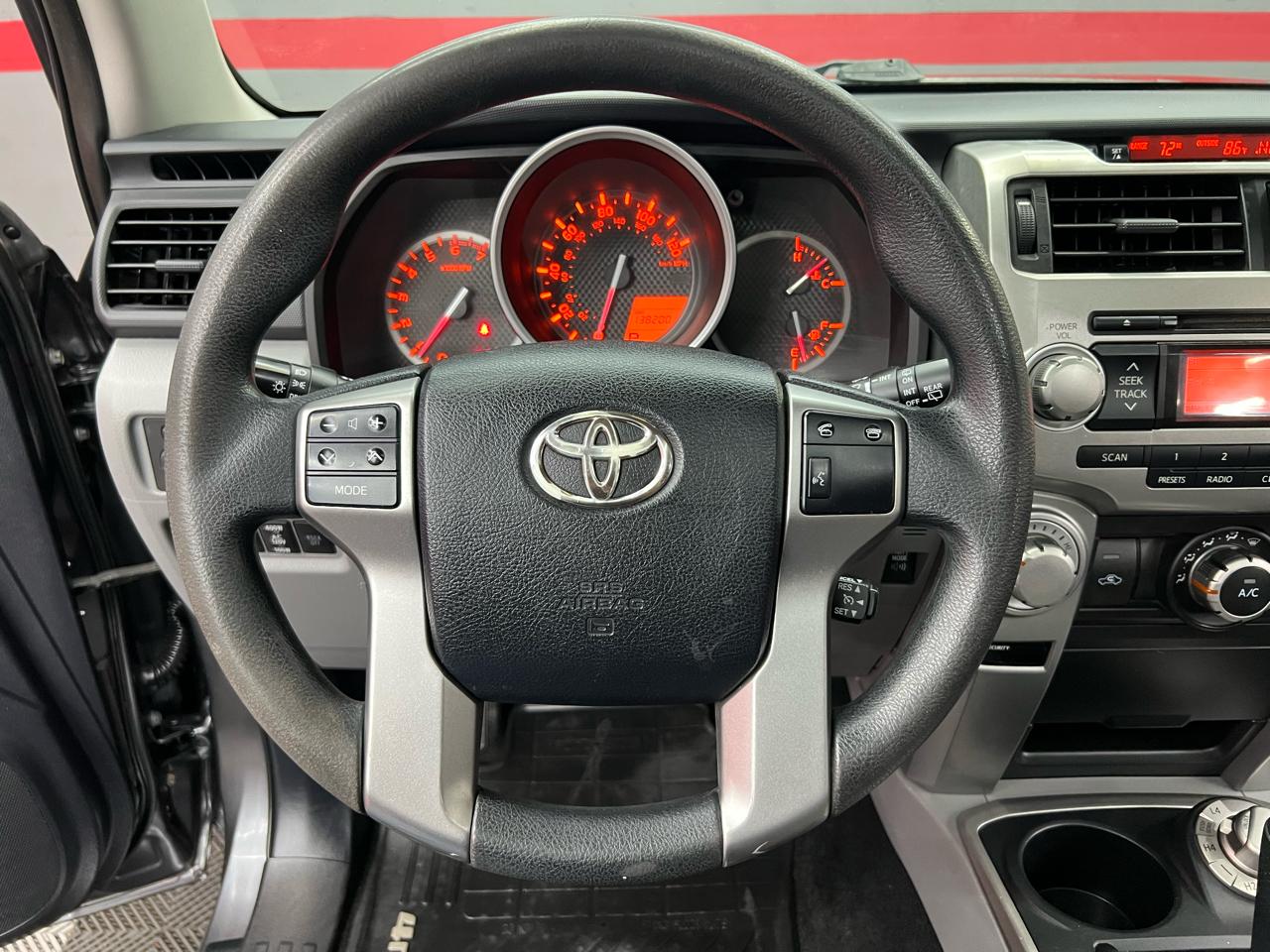 Toyota 4Runner SR5 4WD 2013