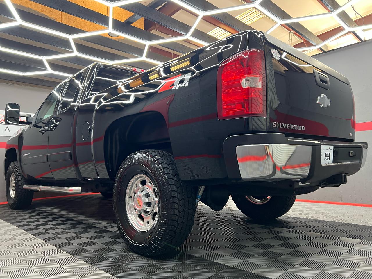 Chevrolet Silverado 2500HD LT1 Ext. Cab Std. Box 4WD 2008