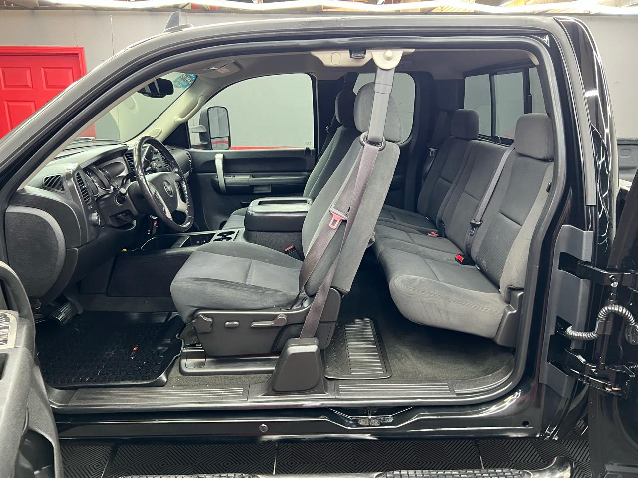 Chevrolet Silverado 2500HD LT1 Ext. Cab Std. Box 4WD 2008