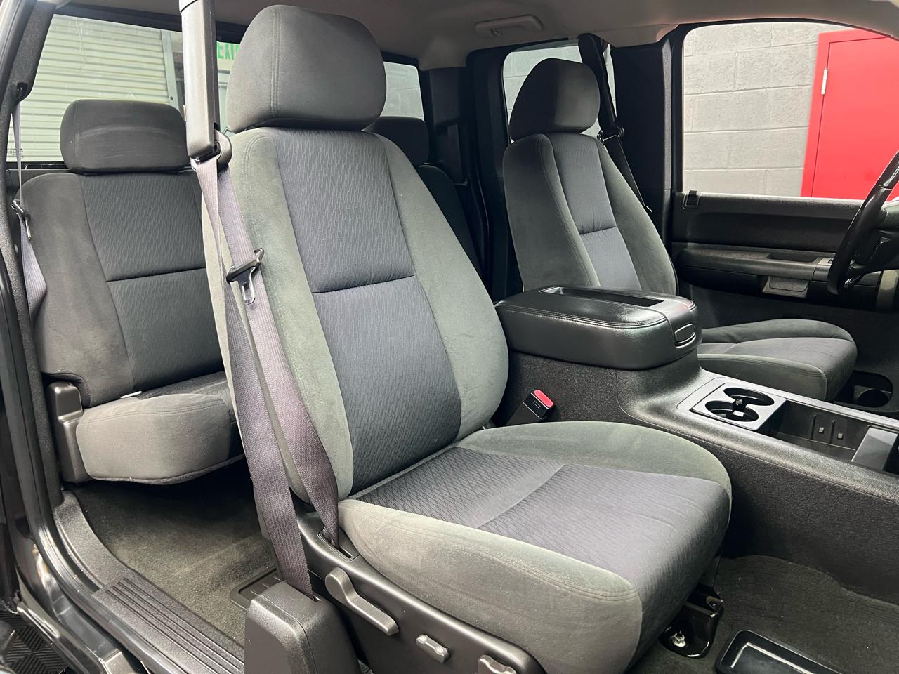 Chevrolet Silverado 2500HD LT1 Ext. Cab Std. Box 4WD 2008