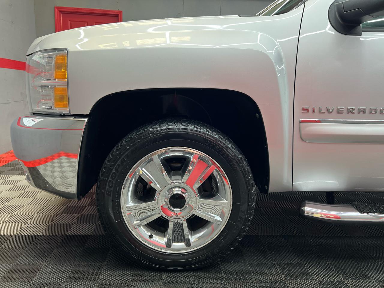 Chevrolet Silverado 1500 LT Crew Cab 2WD 2012