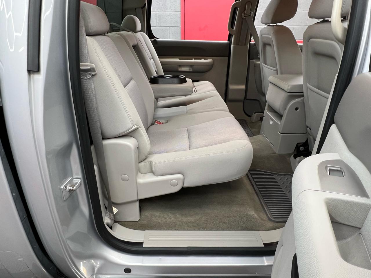 Chevrolet Silverado 1500 LT Crew Cab 2WD 2012