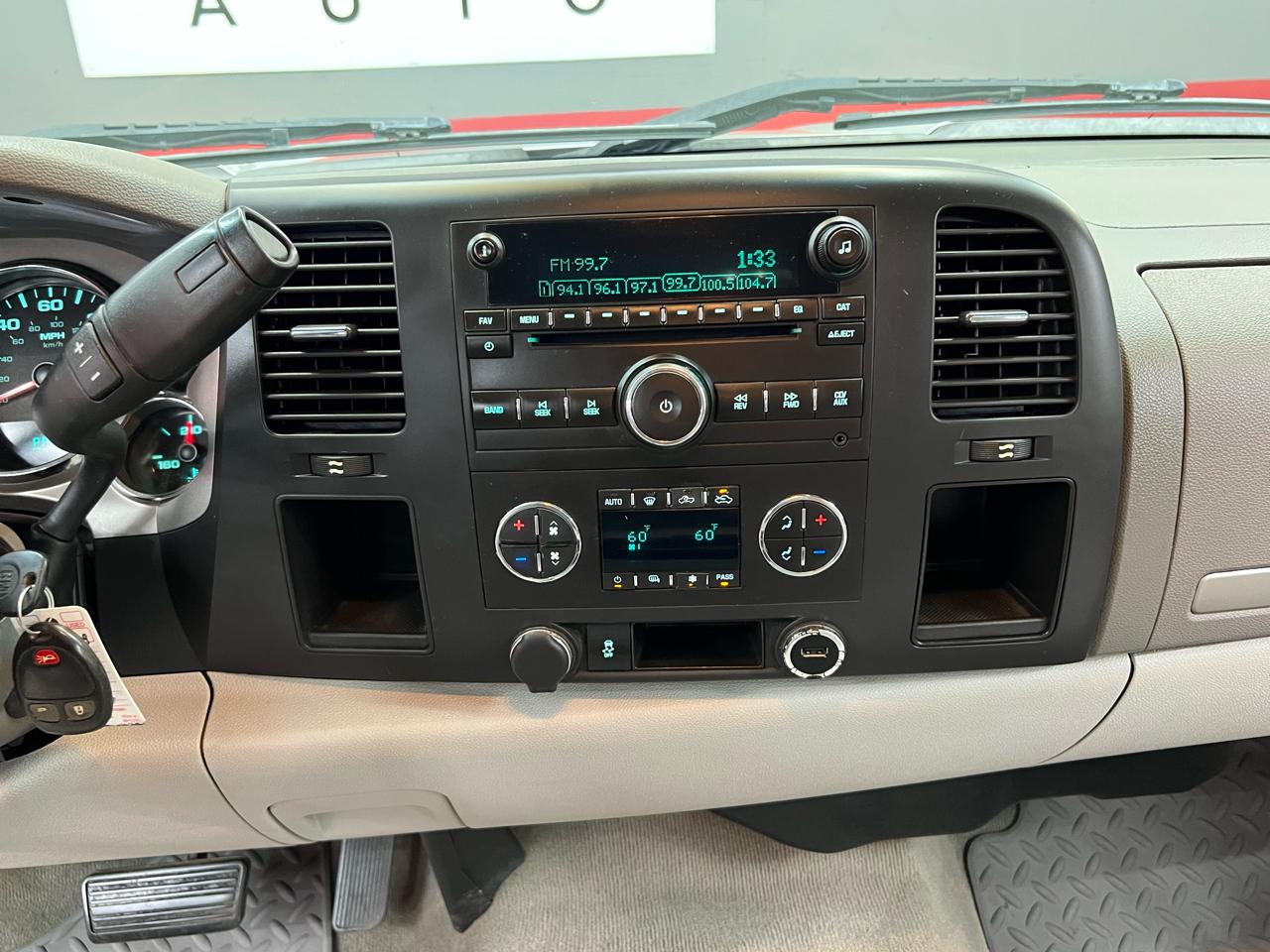 Chevrolet Silverado 1500 LT Crew Cab 2WD 2012