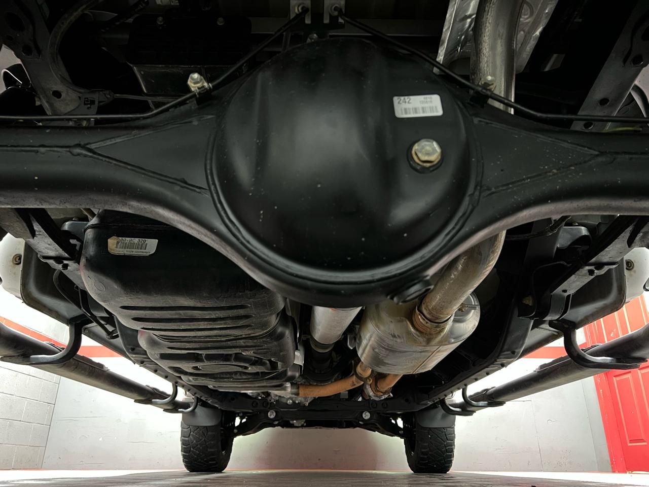 Toyota Tundra SR5 5.7L V8 FFV CrewMax 4WD 2016