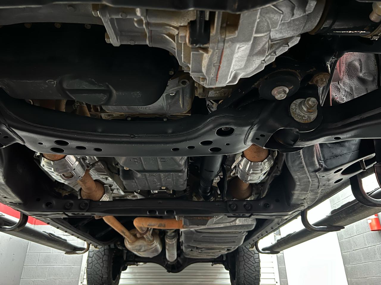 Toyota Tundra SR5 5.7L V8 FFV CrewMax 4WD 2016
