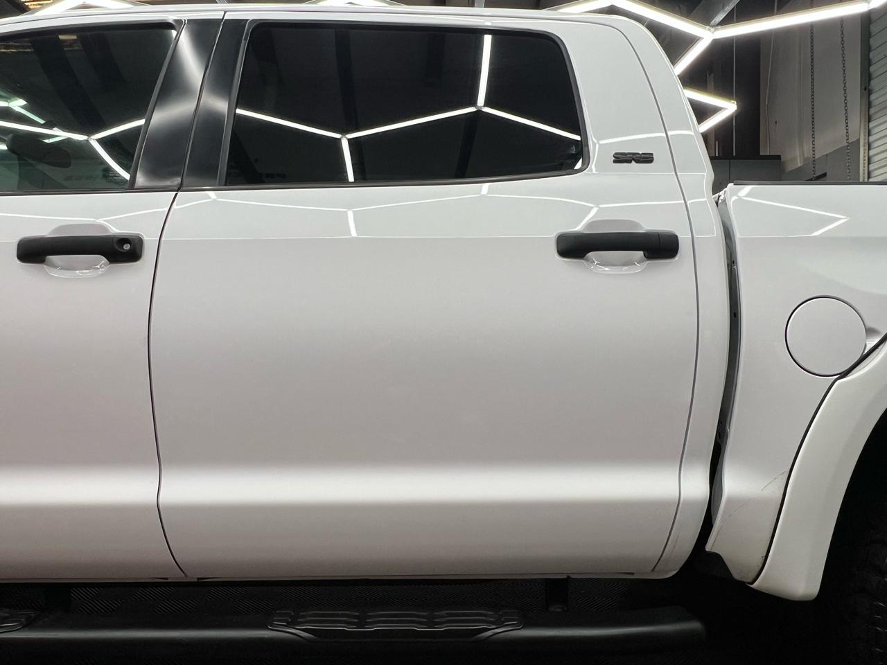 Toyota Tundra SR5 5.7L V8 FFV CrewMax 4WD 2016